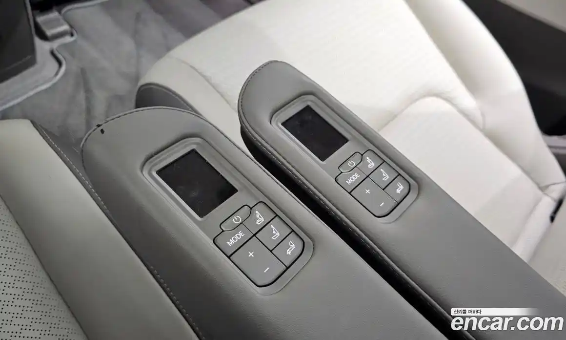 Kia Canival 2025 2.2 Автомат в Москве № 132038, фото 14