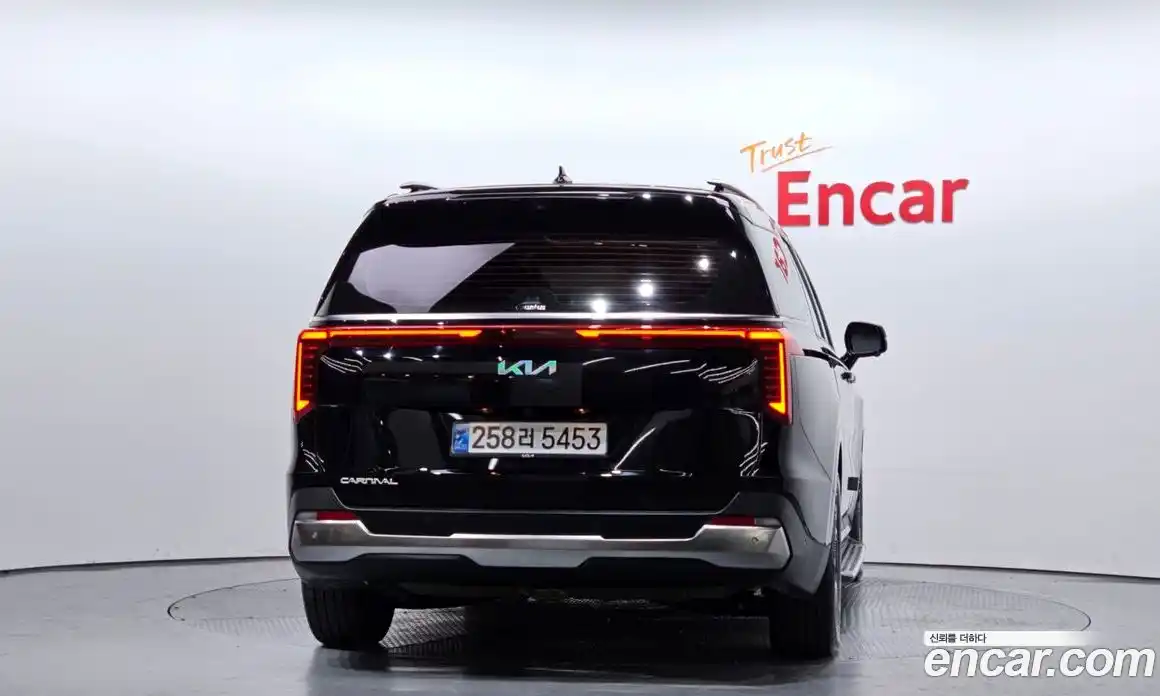 Kia Canival 2025 2.2 Автомат в Москве № 132038, фото 4