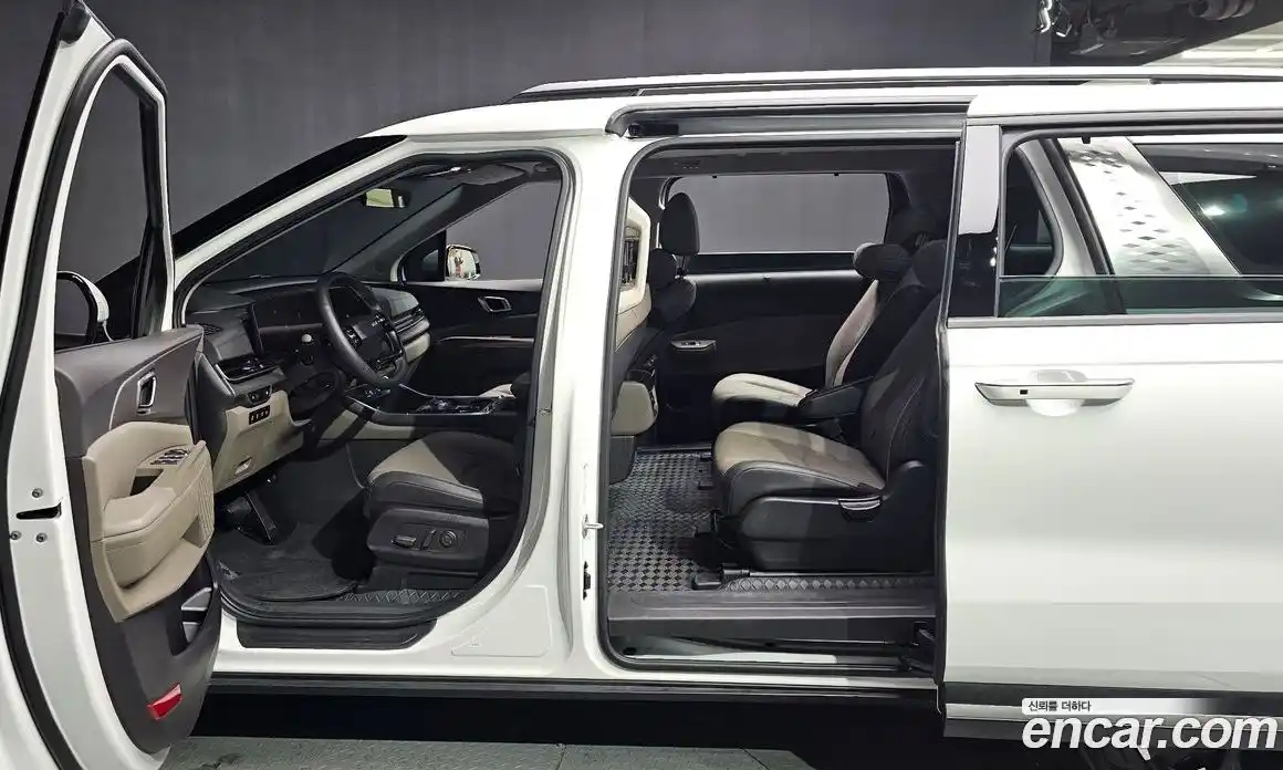 Kia Canival 2025 2.2 Автомат в Москве № 133240, фото 15