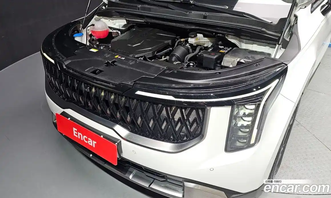 Kia Canival 2025 2.2 Автомат в Москве № 133240, фото 3