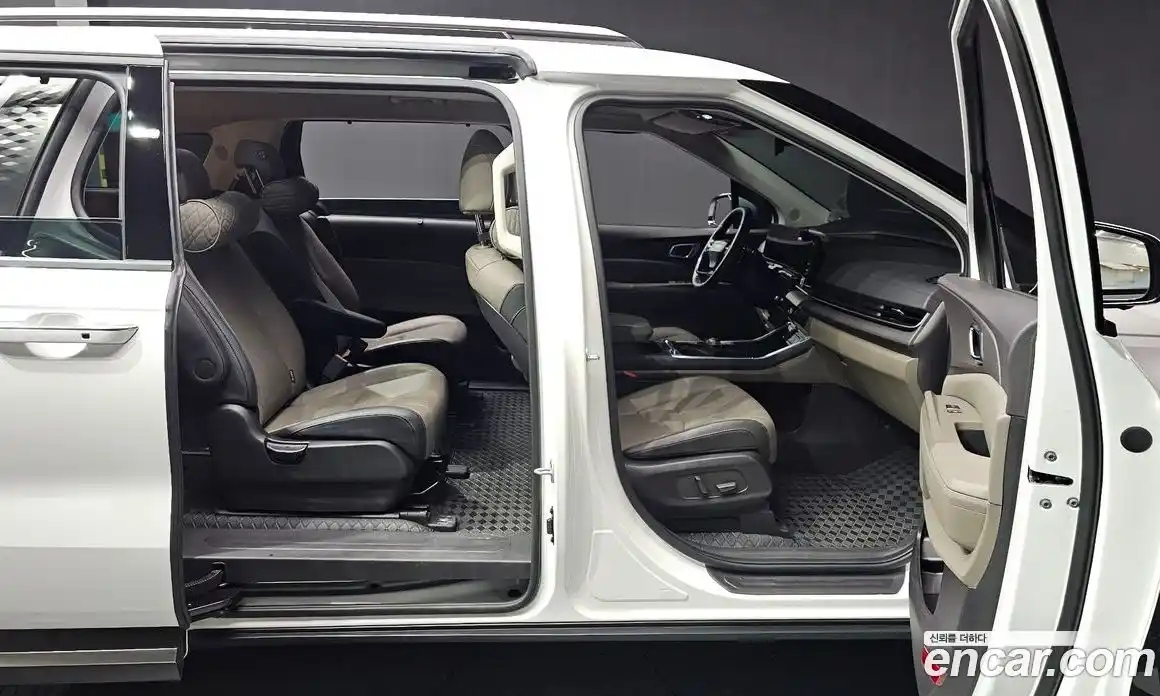 Kia Canival 2025 2.2 Автомат в Москве № 133240, фото 10