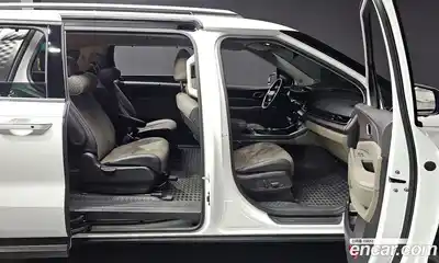 Kia Canival 2025 2.2 Автомат в Москве № 133240, миниатюра 10