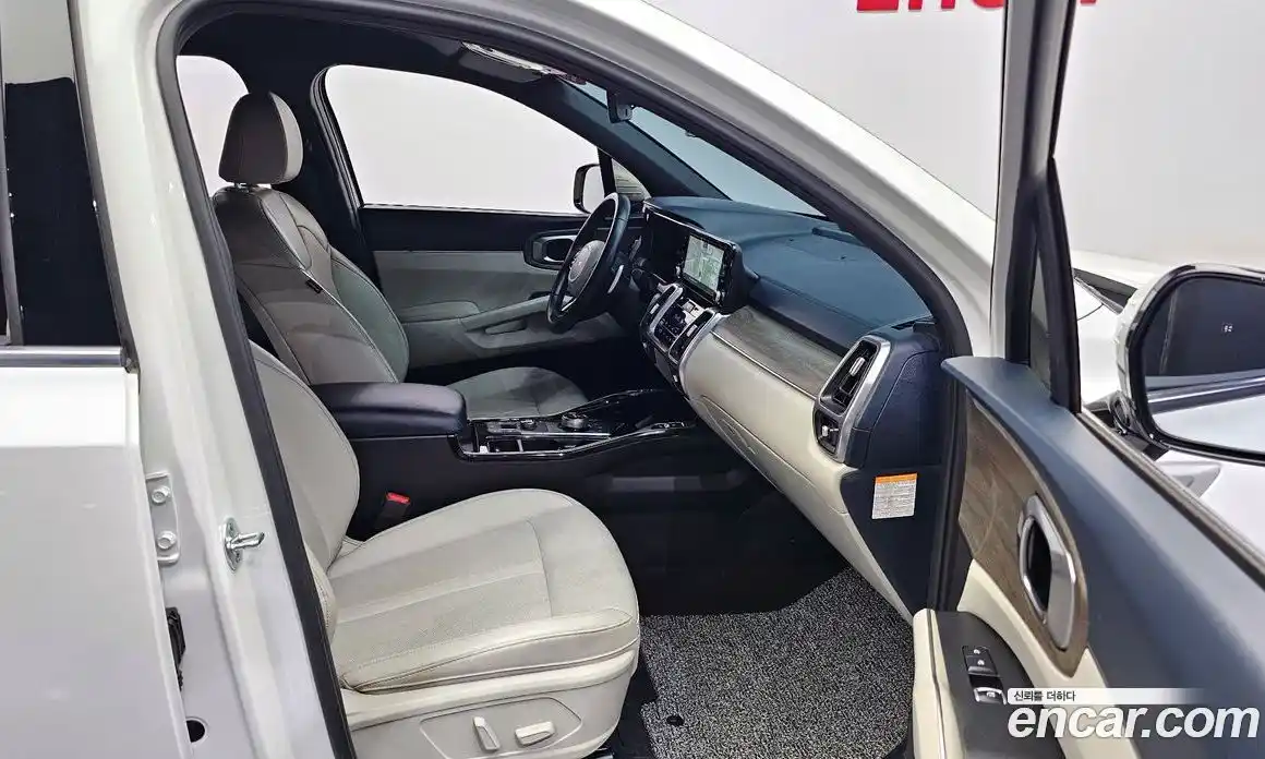 Kia Sorento 2022 1.6 Автомат в Москве № 133920, фото 13