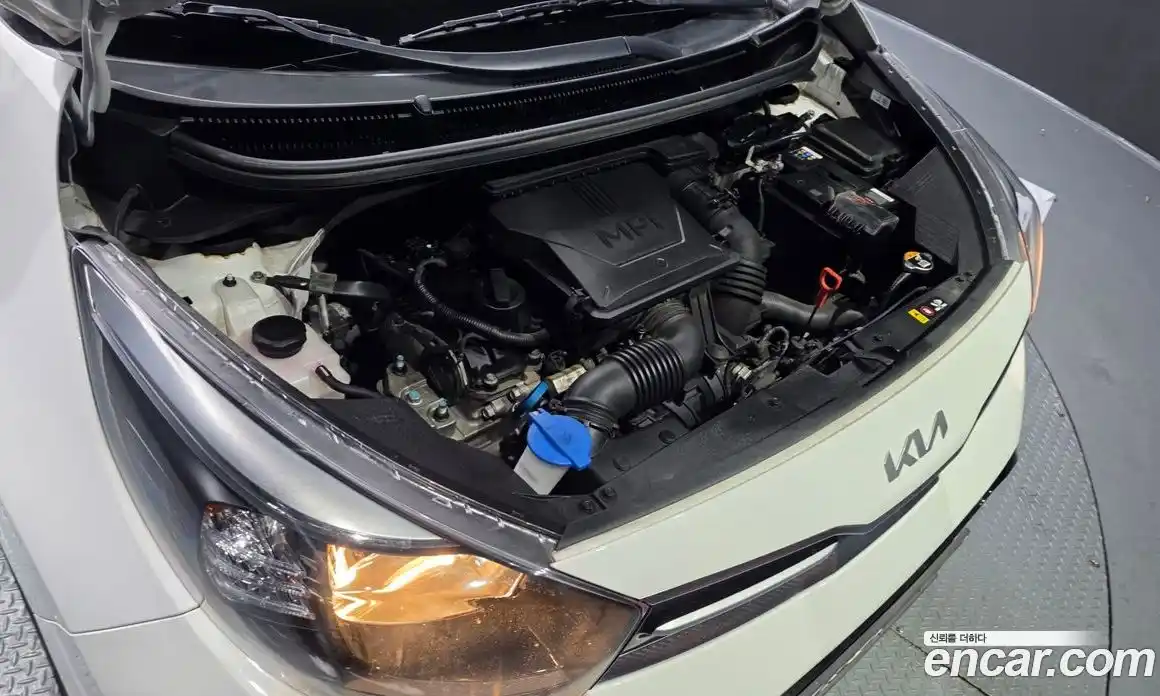 Kia Morning 2023 1.0 Автомат в Москве № 133954, фото 14