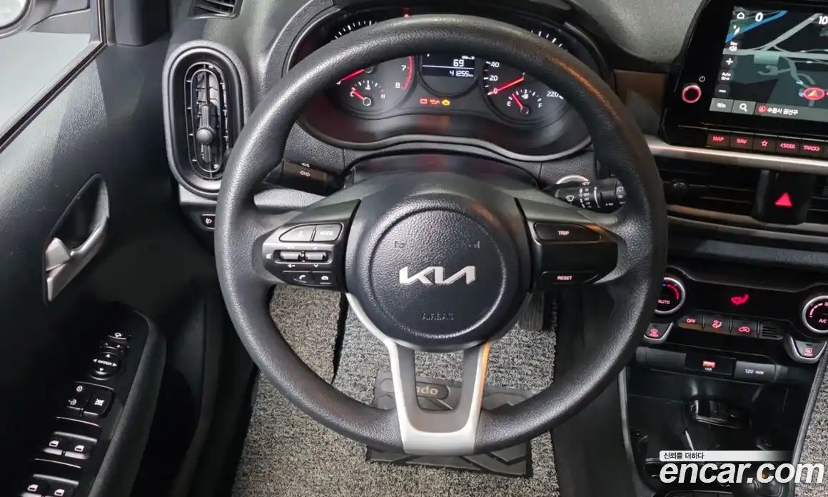 Kia Morning 2023 1.0 Автомат в Москве № 133954, фото 4