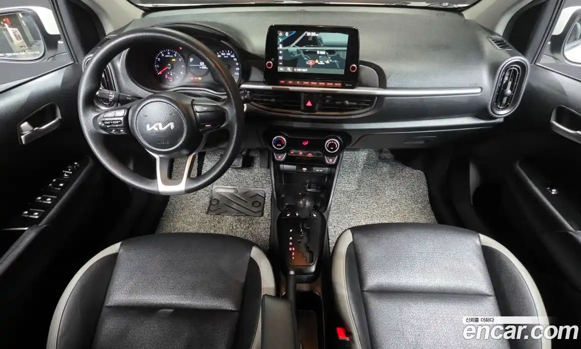 Kia Morning 2023 1.0 Автомат в Москве № 133954, фото 9