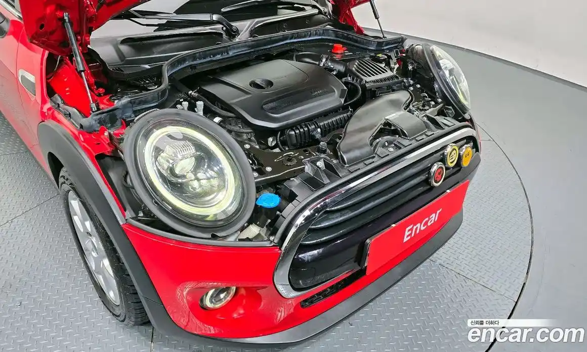 Mini Cooper 2020 1.5 Автомат в Москве № 137771, фото 13
