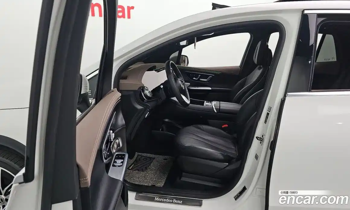 Mercedes-Benz EQE 2023 0.3 Автомат в Москве № 143151, фото 5