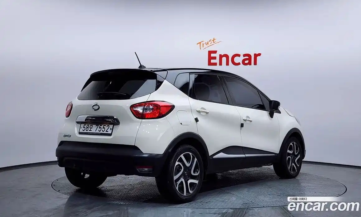 Renault QM3 2015 1.5 Автомат в Москве № 148642, фото 13