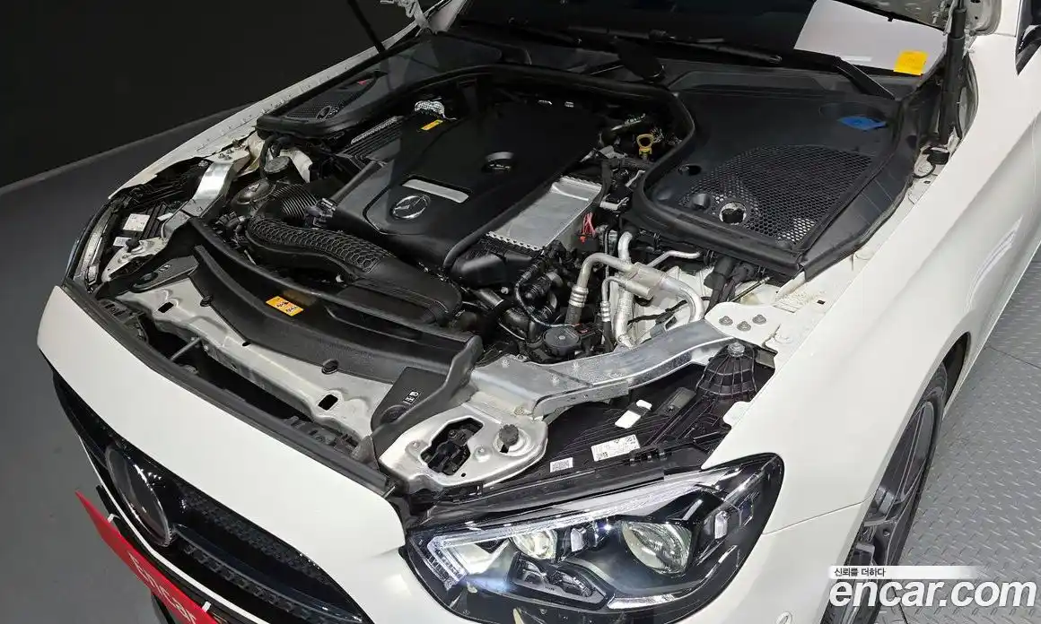 Mercedes-Benz E-Class 2023 2.0 Автомат в Москве № 150772, фото 18