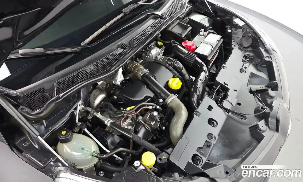 Renault QM3 2015 1.5 Автомат в Москве № 151002, фото 20