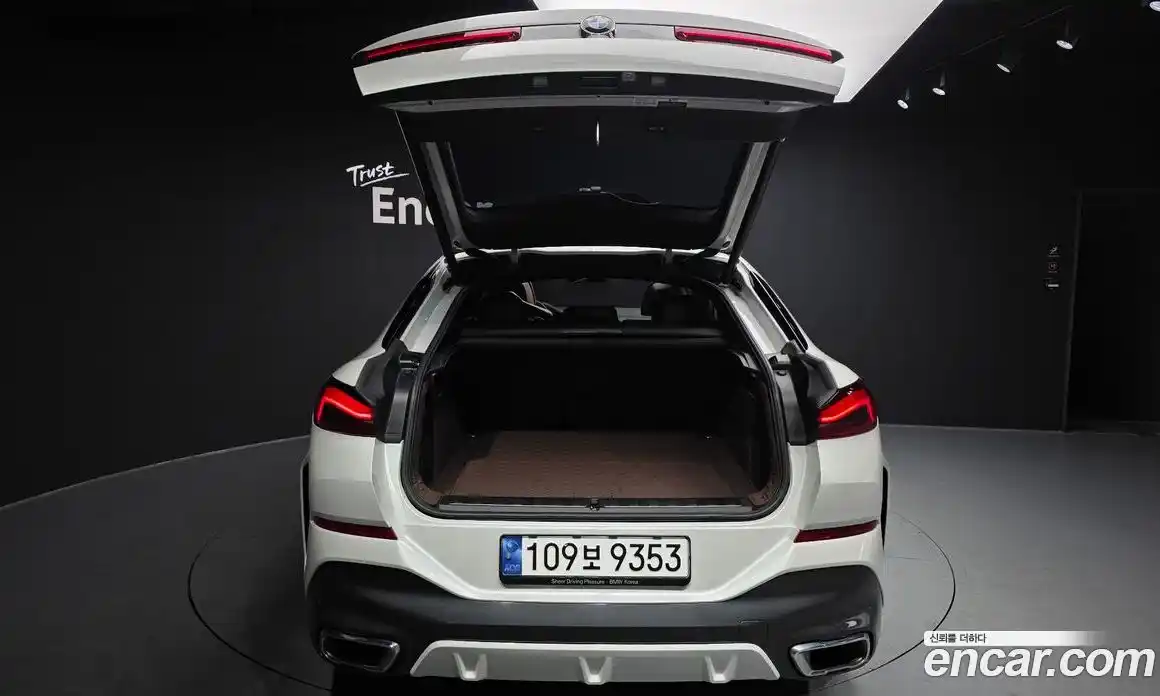 BMW X6 2023 3.0 Автомат в Москве № 155277, фото 17