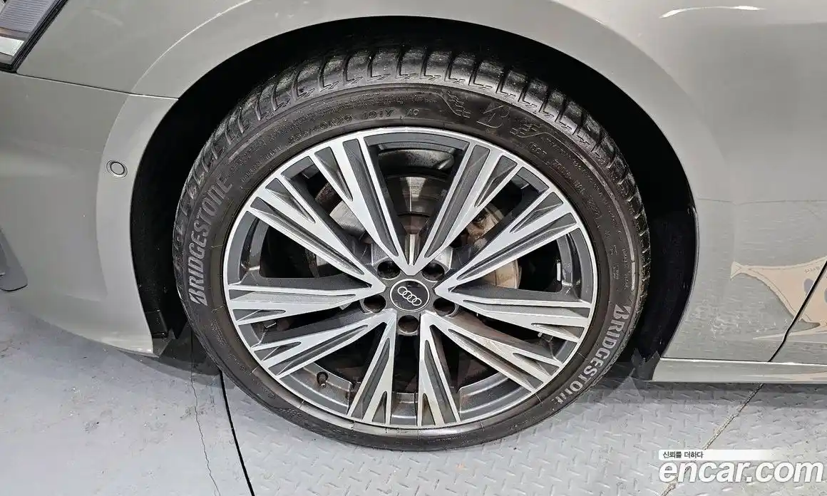 Audi A6 2023 2.0 Автомат в Москве № 155652, фото 13