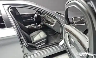 BMW 5-Series 2011 2.0 Автомат в Москве № 159558, миниатюра 2