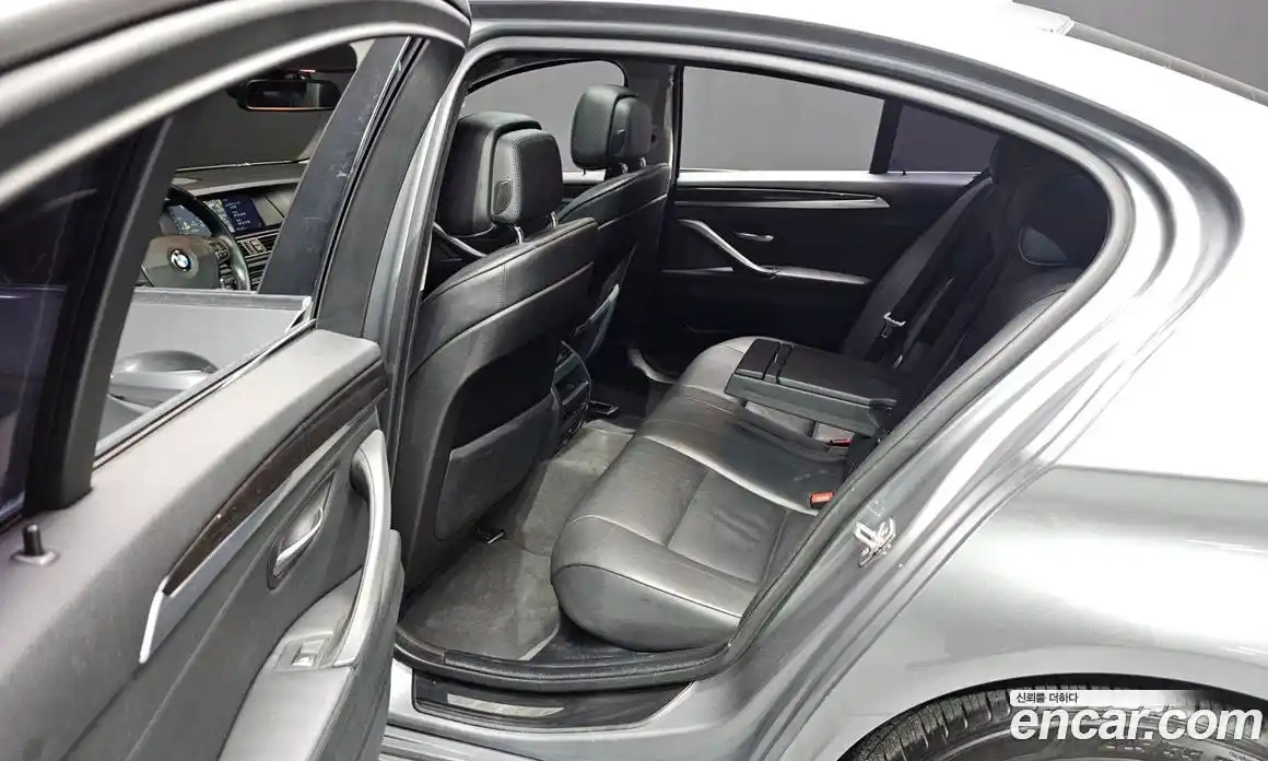 BMW 5-Series 2011 2.0 Автомат в Москве № 159558, фото 6