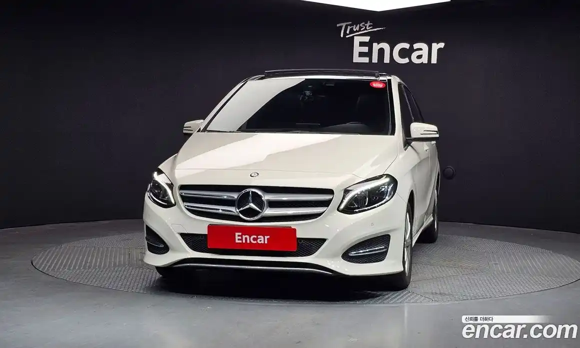 Mercedes-Benz B-Class 2016 2.1 Автомат в Москве № 160085, фото 18