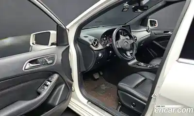 Mercedes-Benz B-Class 2016 2.1 Автомат в Москве № 160085, миниатюра 3