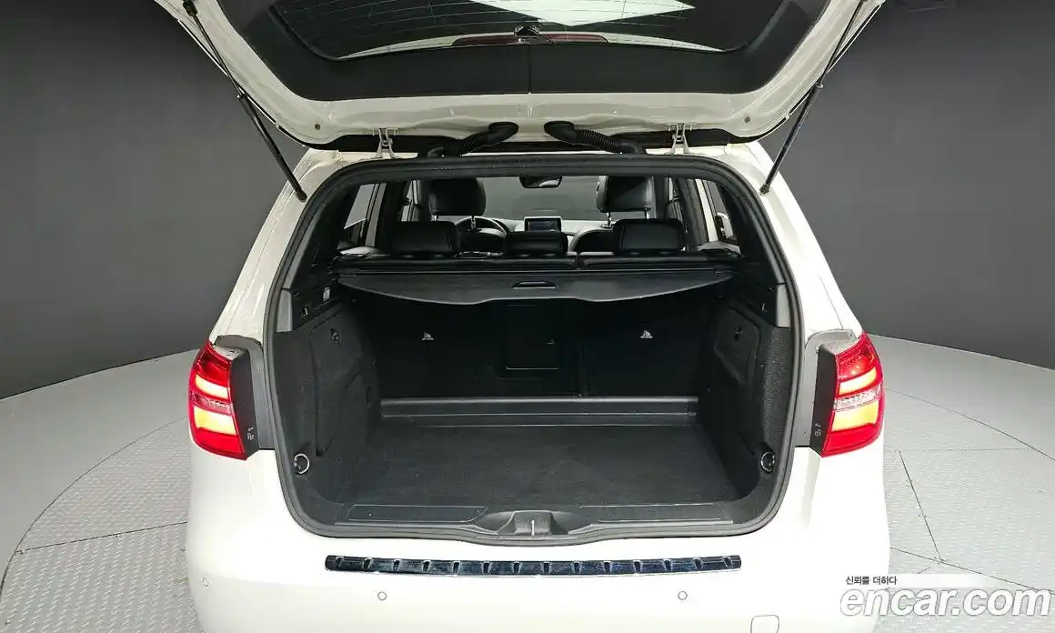 Mercedes-Benz B-Class 2016 2.1 Автомат в Москве № 160085, фото 10