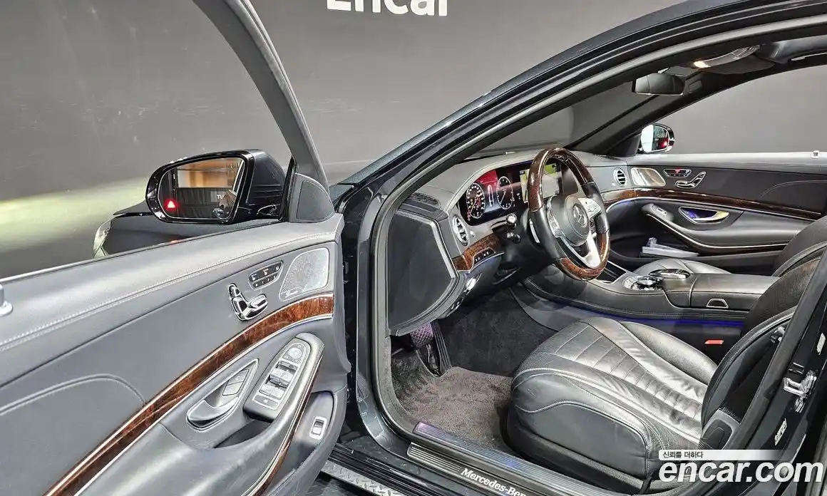 Mercedes-Benz S-Class 2019 4.0 Автомат в Москве № 160653, фото 20