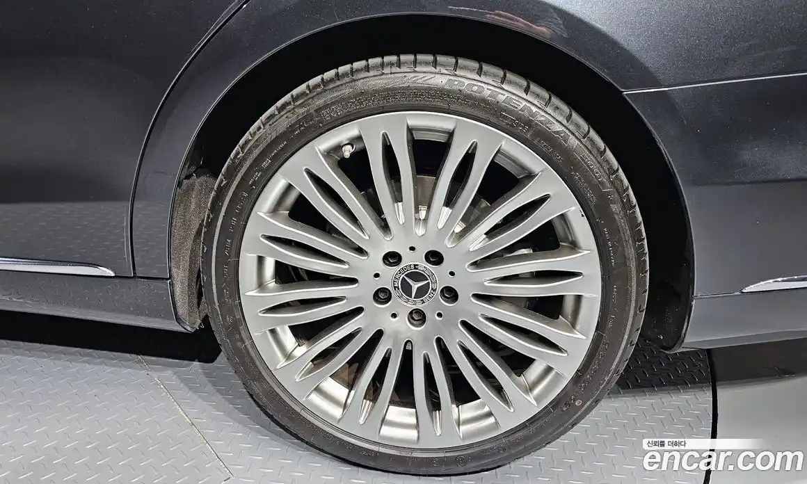 Mercedes-Benz S-Class 2019 4.0 Автомат в Москве № 160653, фото 8