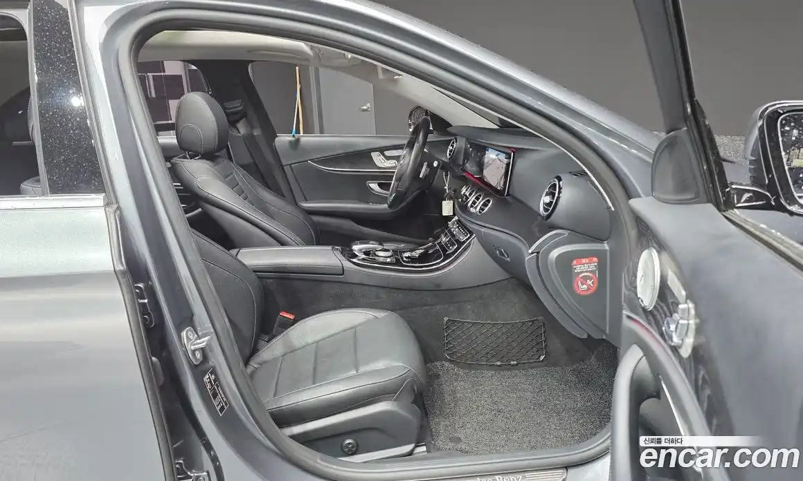 Mercedes-Benz E-Class 2017 2.0 Автомат в Москве № 160908, фото 11