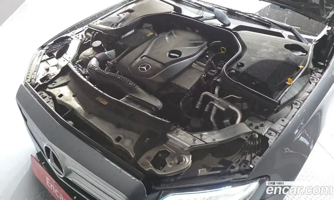 Mercedes-Benz E-Class 2017 2.0 Автомат в Москве № 160908, фото 4