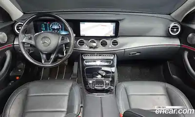 Mercedes-Benz E-Class 2017 2.0 Автомат в Москве № 160908, миниатюра 5