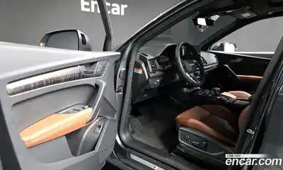 Audi Q5 2023 2.0 Автомат в Москве № 162814, миниатюра 5