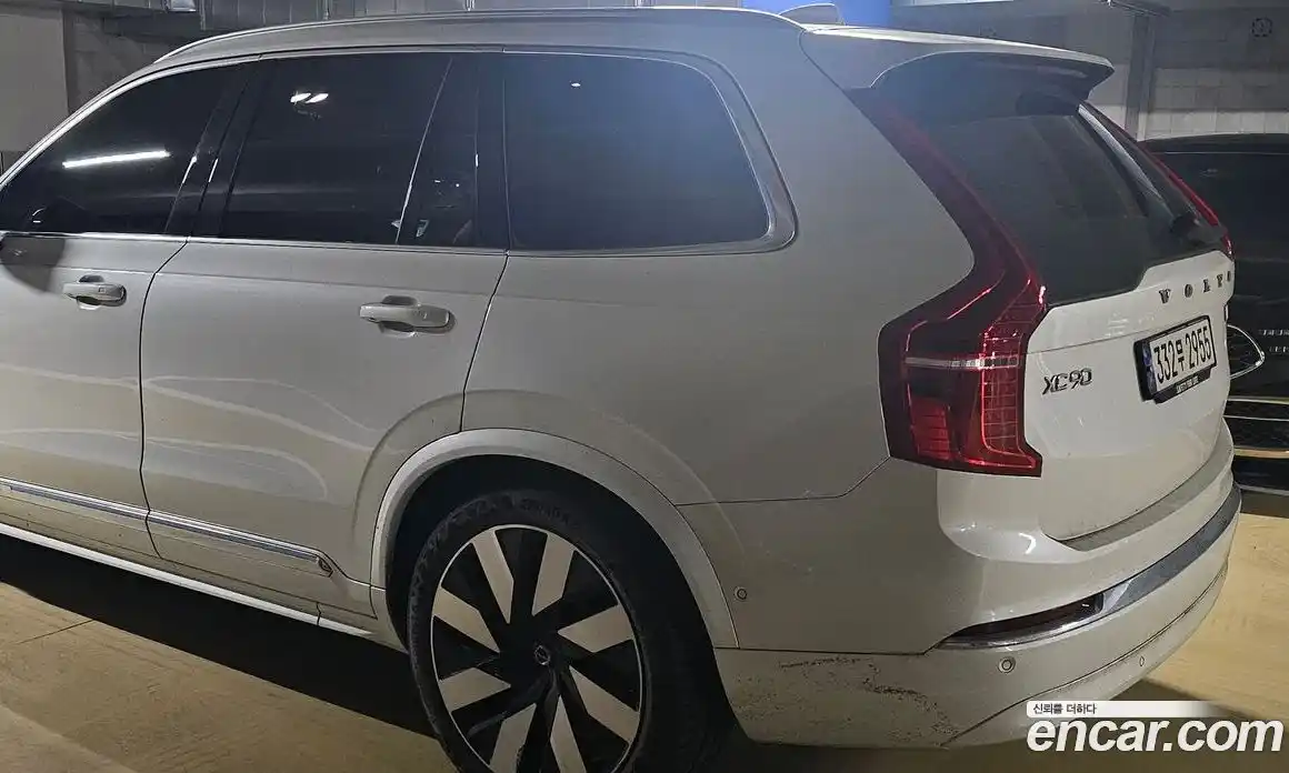 Volvo XC90 2024 2.0 Автомат в Москве № 164206, фото 8