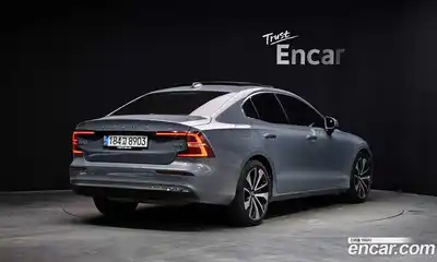Volvo S60 2023 2.0 Автомат в Москве № 164271, миниатюра 2