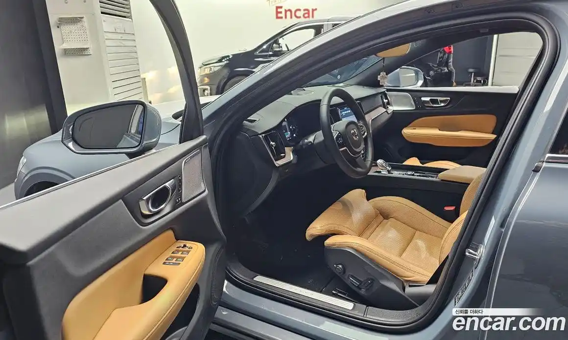 Volvo S60 2023 2.0 Автомат в Москве № 164271, фото 5