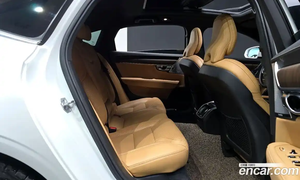 Volvo S90 2022 2.0 Автомат в Москве № 164484, фото 15