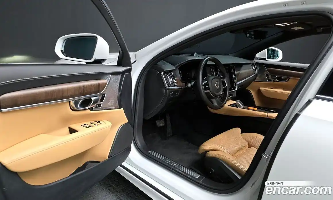 Volvo S90 2022 2.0 Автомат в Москве № 164484, фото 17