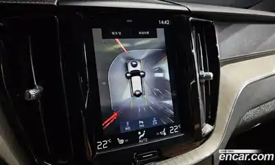 Volvo XC60 2019 2.0 Автомат в Москве № 164561, миниатюра 8