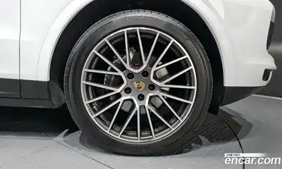 Porsche Cayenne 2021 3.0 Автомат в Москве № 165472, миниатюра 5