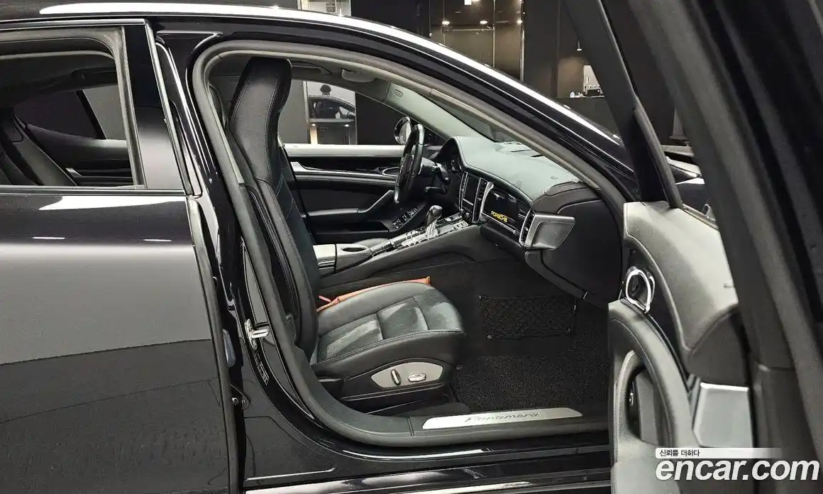 Porsche Panamera 2011 3.6 Автомат в Москве № 165667, фото 17