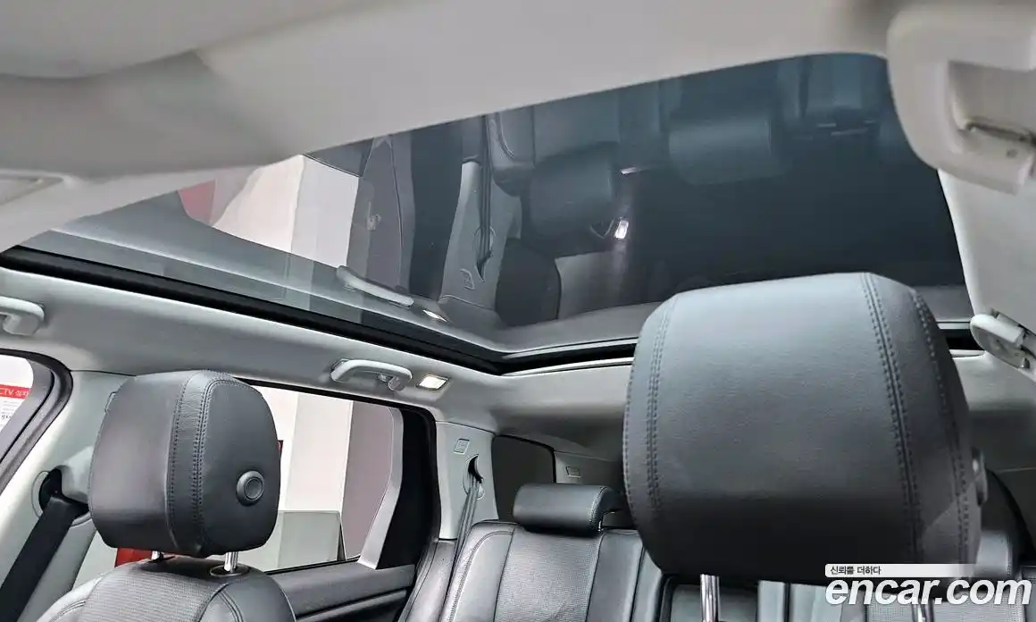 Land Rover Discovery Sport 2017 2.0 Автомат в Москве № 166117, фото 11