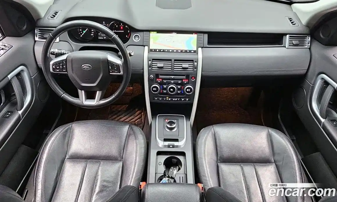 Land Rover Discovery Sport 2017 2.0 Автомат в Москве № 166117, фото 17