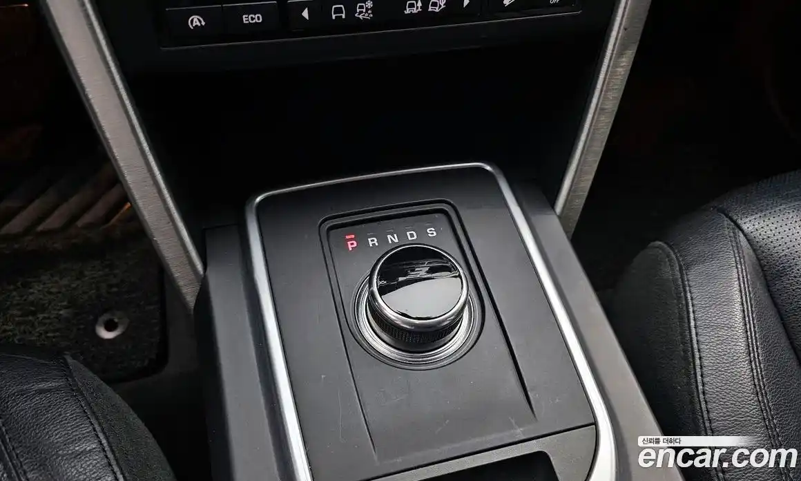 Land Rover Discovery Sport 2017 2.0 Автомат в Москве № 166117, фото 19