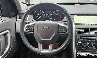Land Rover Discovery Sport 2017 2.0 Автомат в Москве № 166117, миниатюра 4