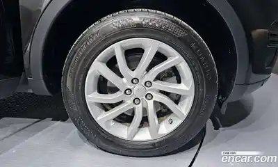 Land Rover Discovery Sport 2017 2.0 Автомат в Москве № 166117, миниатюра 8