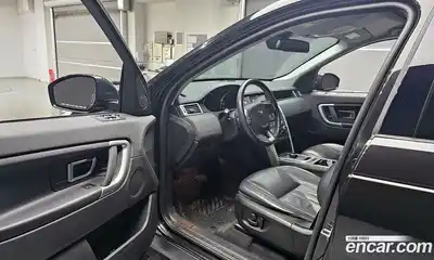 Land Rover Discovery Sport 2017 2.0 Автомат в Москве № 166117, миниатюра 9