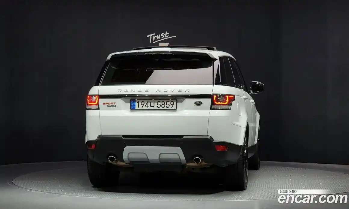 Land Rover Range-Rover Sport 2014 3.0 Автомат в Москве № 166372, фото 12