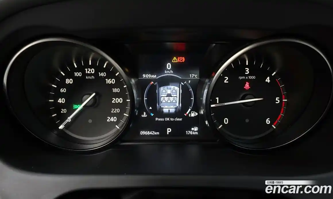 Land Rover Discovery Sport 2018 2.0 Автомат в Москве № 166426, фото 18