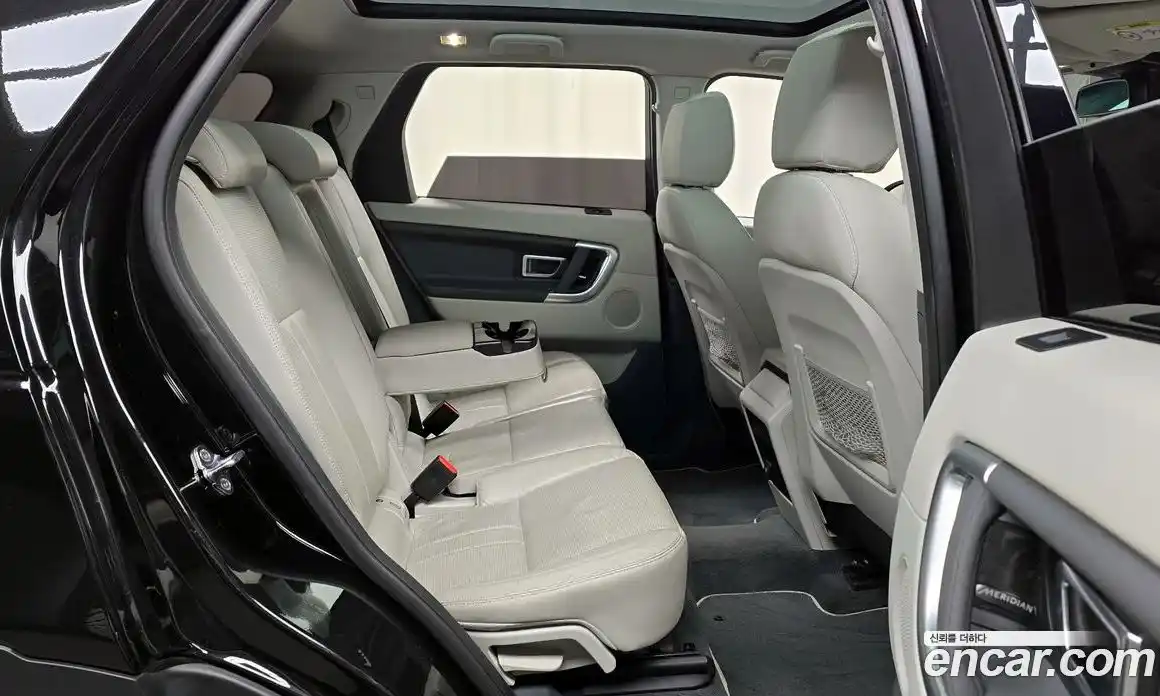 Land Rover Discovery Sport 2018 2.0 Автомат в Москве № 166426, фото 4