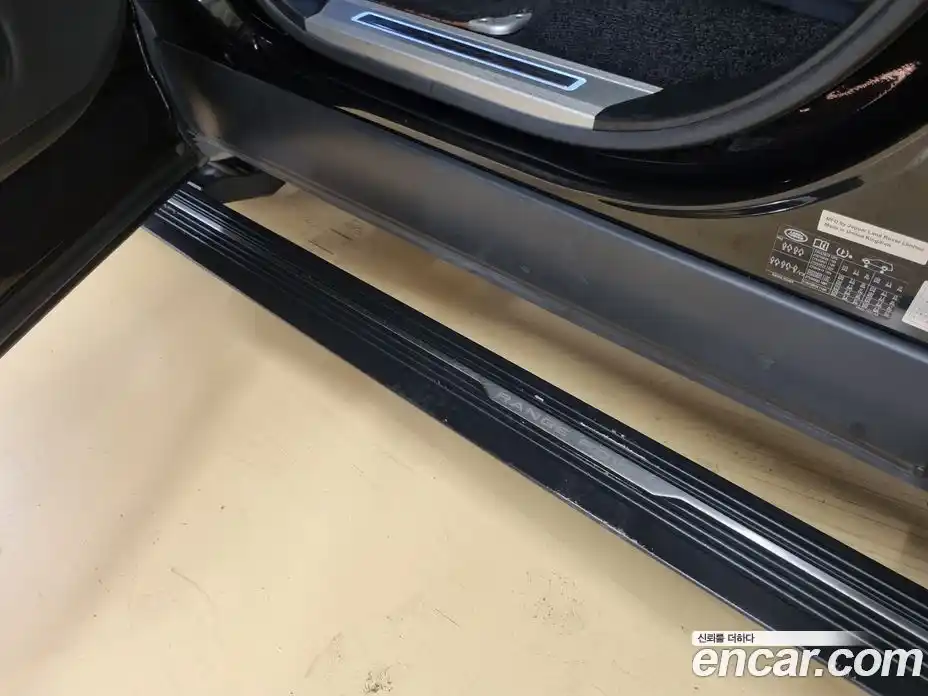 Land Rover Range-Rover 2015 4.4 Автомат в Москве № 166917, фото 14