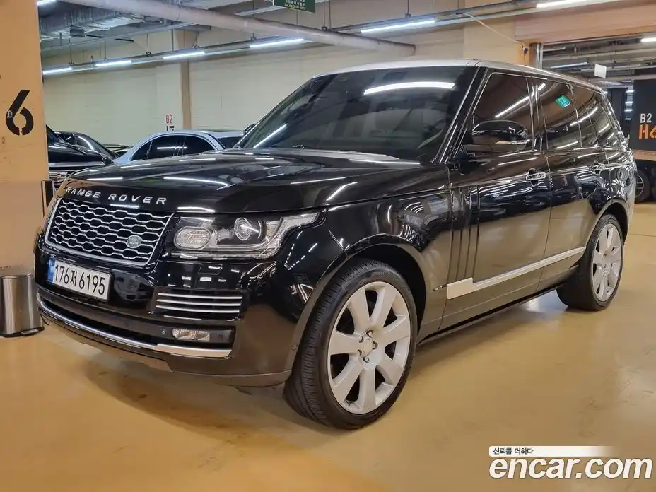 Land Rover Range-Rover 2015 4.4 Автомат в Москве № 166917, фото 8
