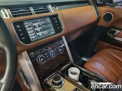 Land Rover Range-Rover 2015 4.4 Автомат в Москве № 166917, миниатюра 10