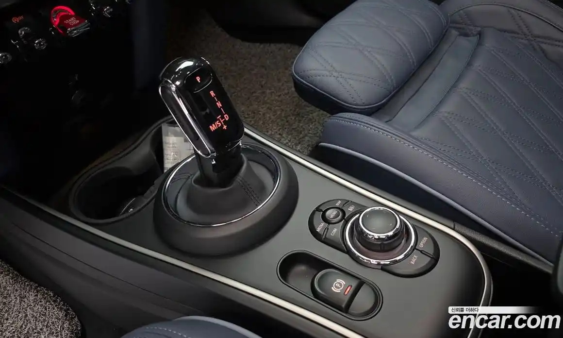 Mini Countryman 2023 2.0 Автомат в Москве № 167317, фото 17