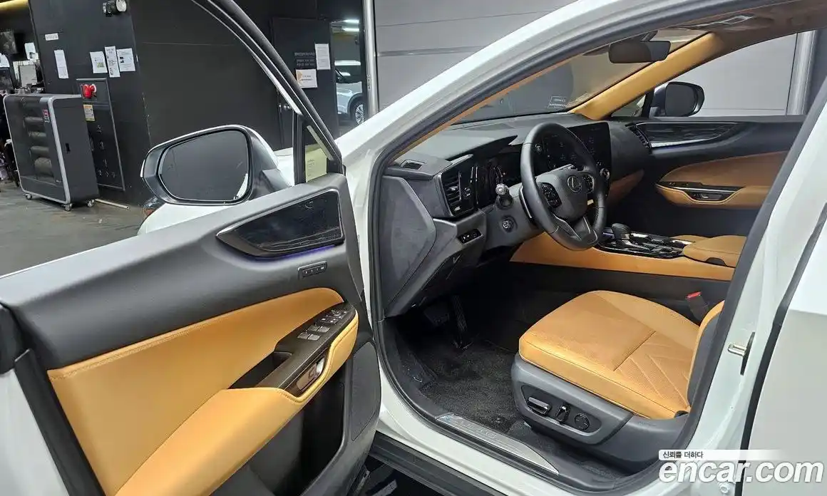 Lexus NX 2024 2.5 Автомат в Москве № 167964, фото 14